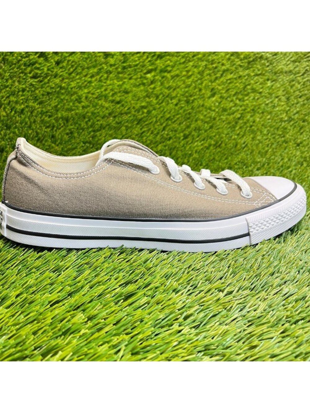 Converse Chuck Taylor All Star OX Mens Size 8 Womens 10 Athletic Shoes Sneakers